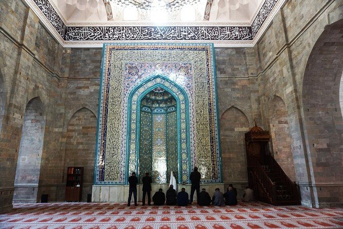 Full Day Absheron & Gobustan Tour - The long transfer to Ateshgah
