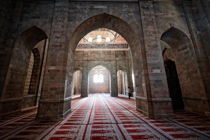 Full Day Guided Tour of Shamakhi and Gabala - Shamakhi and the Juma Mosque