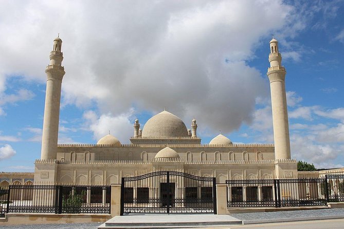 Full Day Guided Tour of Shamakhi and Gabala - Diri Baba Mausoleum: a short first stop