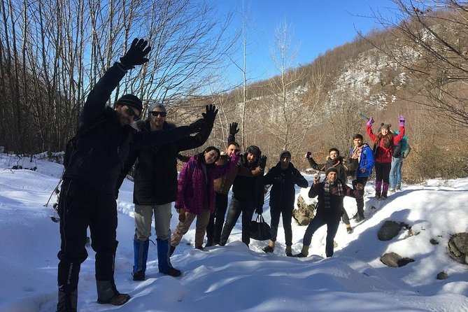 Garanohur Lake Hiking Tour - A winter visit can mean snow and ice
