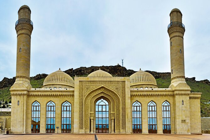 Gobustan and Absheron Tour with Guide - The Heydar Aliyev Center closes with a modern jolt