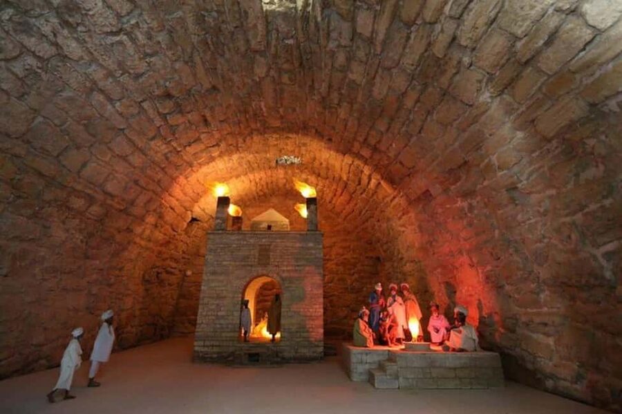 Gobustan and Fire temple Tour with Polish speaking guide - Bibiheybat Mosque: a change of pace beside Baku