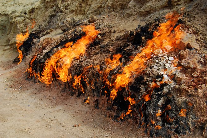 Gobustan & Mud, Fire Temple, Burning Mountain (Group & Private) - Ateshgah Fire Temple and Azerbaijan’s fire traditions