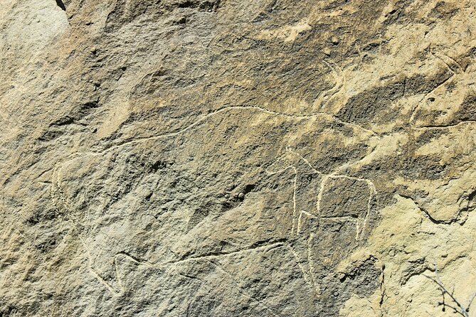 Gobustan, Mud volcanoes, Fire temple, Fire mountain GROUP TOUR - The lunch break between the two halves