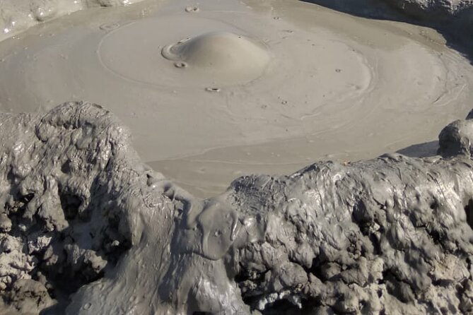 Gobustan Rock Art and Mud volcanoes PRIVATE TOUR - What the private format changes