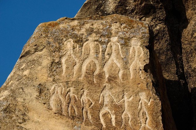 Gobustan Rock Art & Mud Volcanoes Tour - Practical advice for a smoother half-day