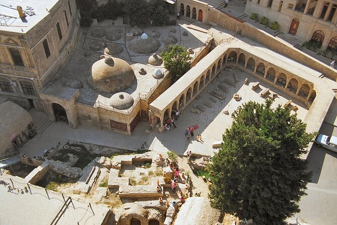 Group Walking Tour in Baku Old City - Bukhara Caravanserai and the old trade routes