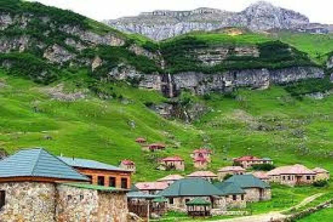 Guba and Shahdag Tour with Guide - Beshbarmag’s hand-shaped mountain