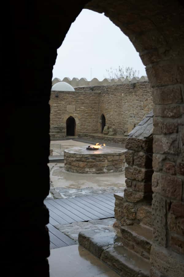 Half Day Ateshgah Fire Temple and Yanardag Private Tour - Key points at a glance