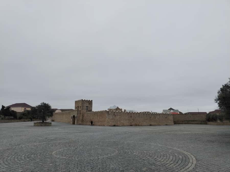 Half Day Ateshgah Fire Temple and Yanardag Private Tour - What the $66 price really includes