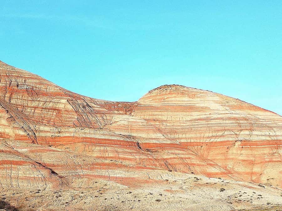 Half Day Candy Cane Mountains and Beshbarmag Private Tour - Walking among the red and pink hills