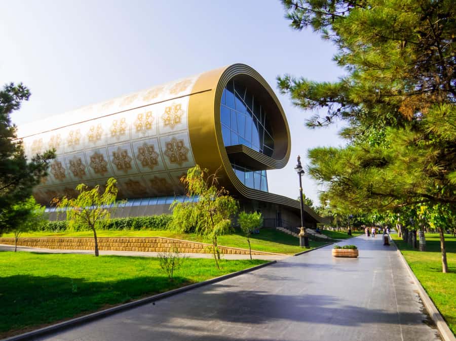 Heartbeat of Baku: Old & Modern City Walk (Group or Private) - Seeing The Flame Towers From Baku’s Best Viewpoint
