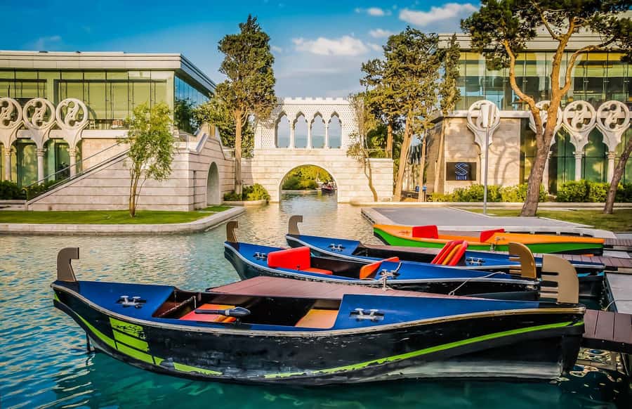 Heartbeat of Baku: Old & Modern City Walk (Group or Private) - The Walking Level, Timing, And Practical Details