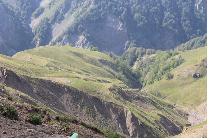 Hiking to Laza and Mujug Waterfalls - Key points at a glance