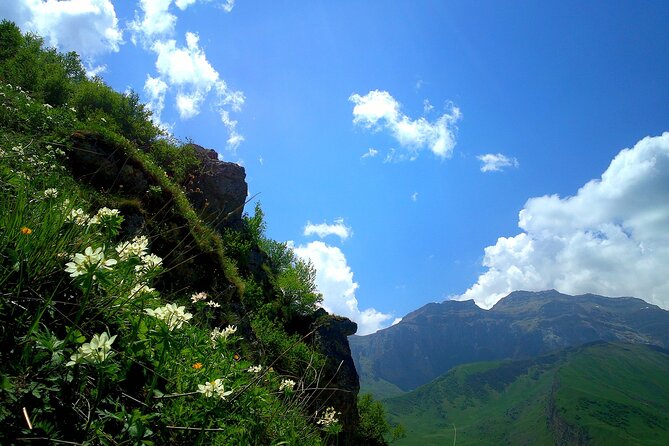 Khizi Candy Mountains, Shahdagh Full Day Guided Tour - The long northern road from Baku