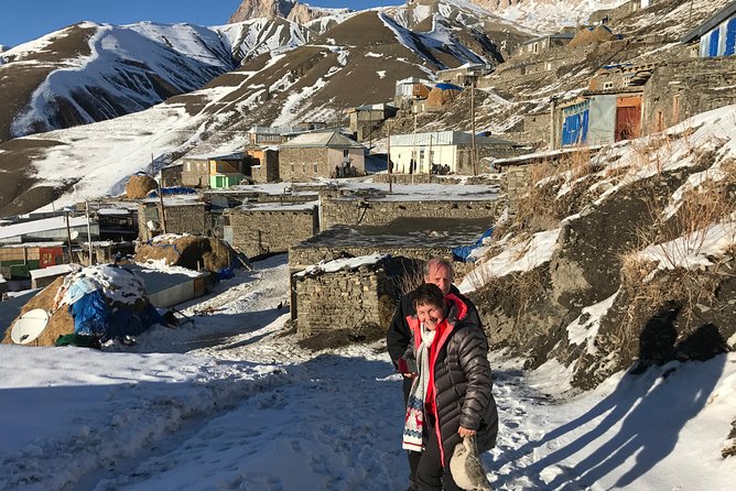 Life in the clouds: Day Trip to Quba and Khinalig - The long climb to Khinalig
