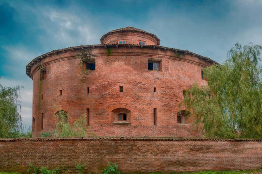 Longevity Secrets of Azerbaijan: Lankaran & Astara tour - The Round Tower and its prison history