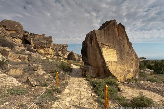 Mud Volcanoes & Gobustan tour (Group & Private) - Who should book this experience?