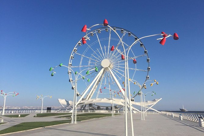 Old and Modern Baku City Private Tour - The Heydar Aliyev Center is the modern showpiece