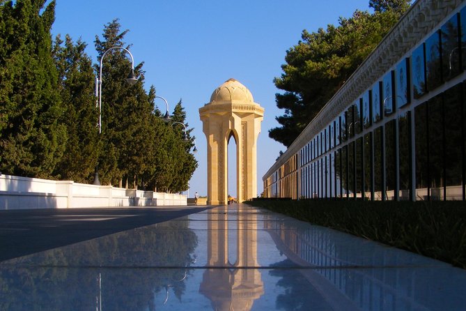 Old and Modern Baku City Private Tour - Lunch needs a quick confirmation