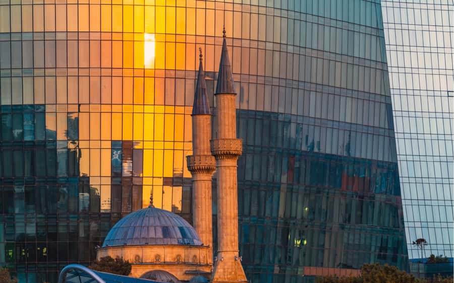 Old and Modern Baku City Tour - What the private car and guide add