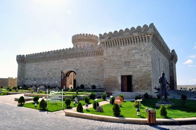 Private Absheron Peninsula Atesgah Temple & Fire Mountain - How the private format changes the day
