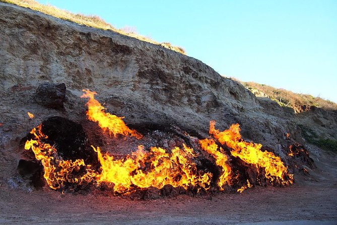 Private Ateshgah & Yanardag Tour - Yanar Dag: the flame is real, but manage expectations