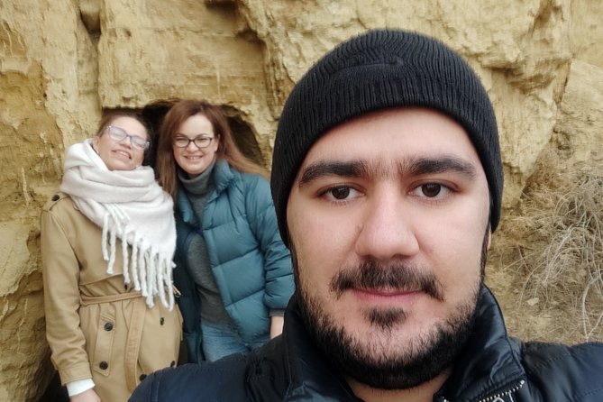 Private Full-Day Gobustan and Absheron Tour - Lunch is separate, so plan your midday budget