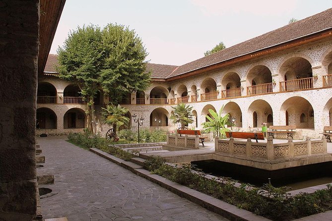 Private Sheki Tour - Food and the missing leisurely lunch