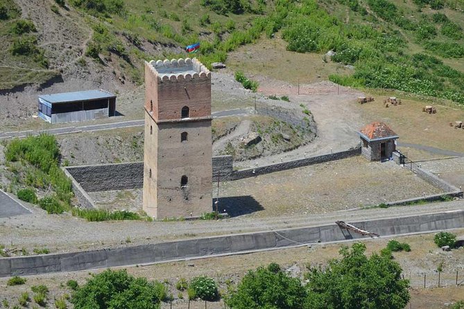 Relaxable and Knowledgeable 9 days Tour in Azerbaijan - Day 6: Sheki’s palace and the church at Kish
