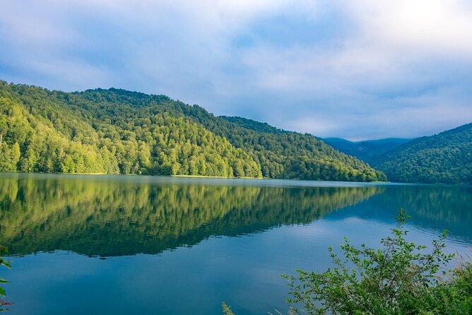 Shamakhi And Gabala Tour (All inclusive) - Tea, sweets, and the Gabala stop